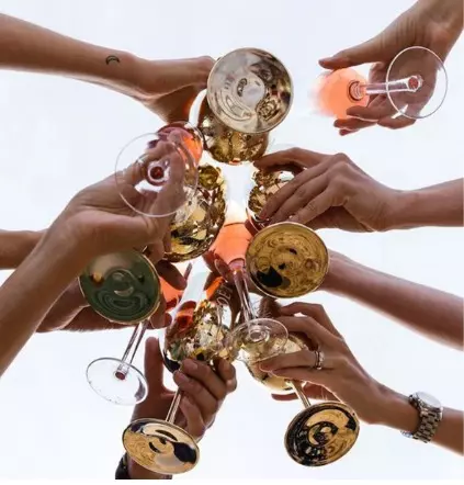 עיצוב שולחן – טיפים לאירוח חגיגי במיוחד